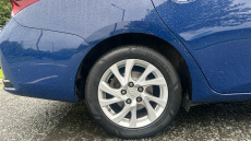 Toyota Auris 1.8 Hybrid Icon Tech TSS 5dr CVT Hybrid Estate